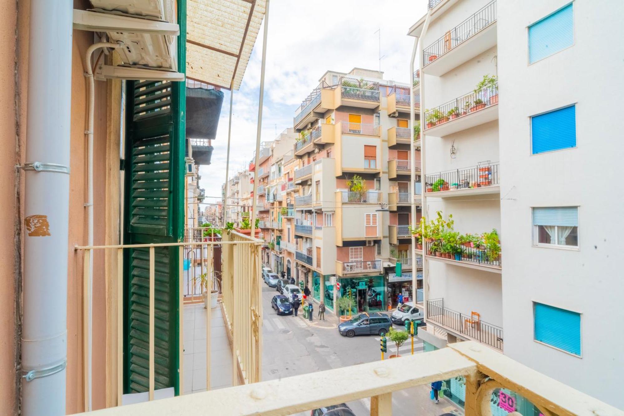 Dimora Dante 310 Apartment Bari Luaran gambar